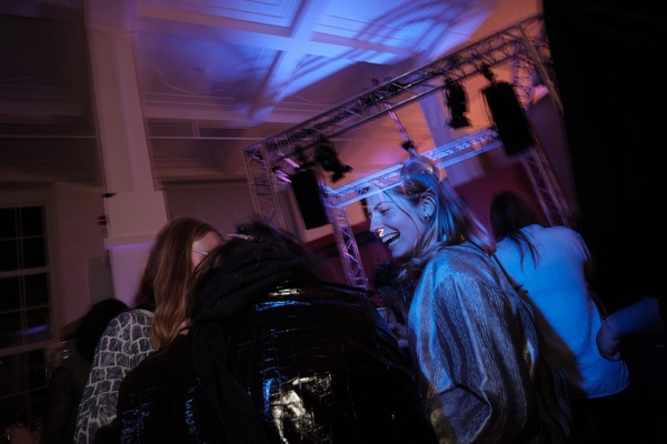 Eröffnungsparty des fluctoplasma (Foto: Thomas Byczkowski)