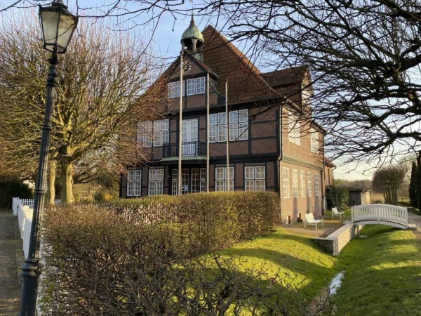 Vor dem Deutschen Maler- Lackierer-Museum