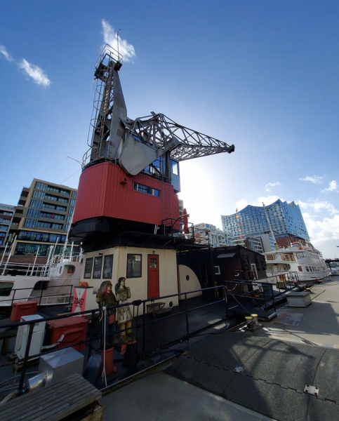 Harrys Hafenbasar im Sandtorhafen