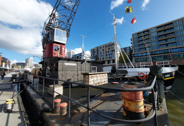 Harrys Hafenbasar von hinten