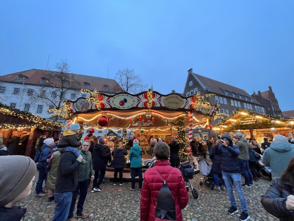 Von Hamburg auf den Lüneburger Weihnachtsmarkt