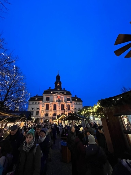 Von Hamburg auf den Lüneburger Weihnachtsmarkt