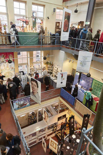 Buntes Treiben im Das Haus des Kunsthandwerks