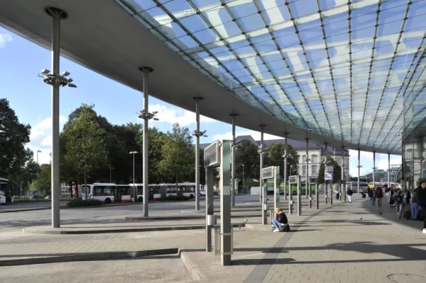 Abfahrtsbereiche am ZOB Hamburg