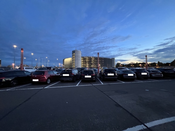 Parken am Flughafen Hamburg Airport