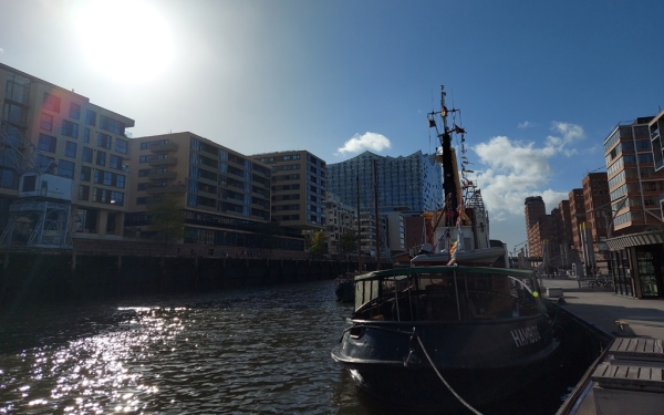 Sandtorhafen/Traditionsschiffhafen View