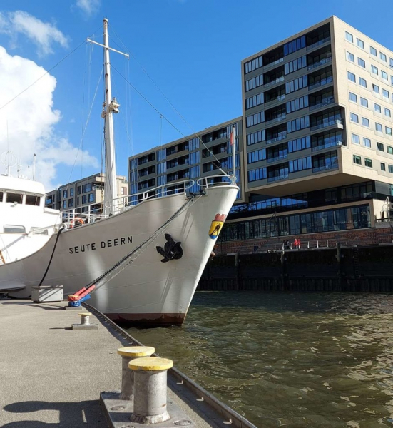 Seute Deern in der Sonne