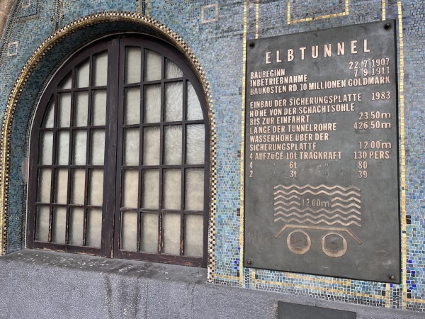 Der alte Elbtunnel in Hamburg