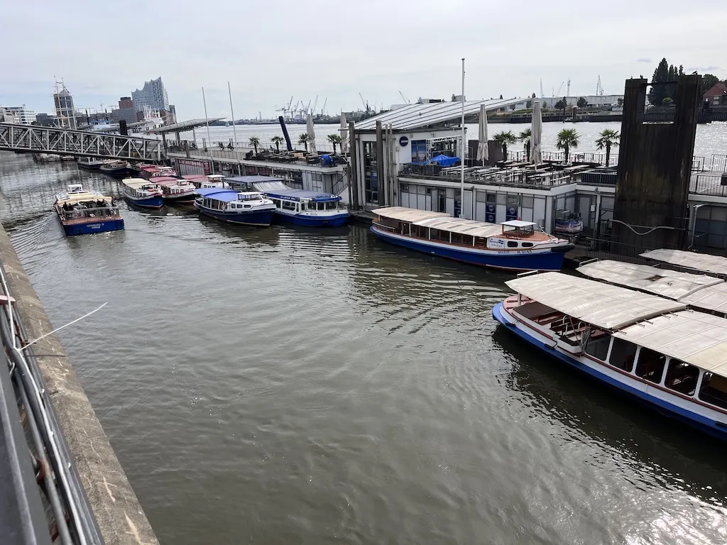 Hafenrundfahrten von den Landungsbrücken