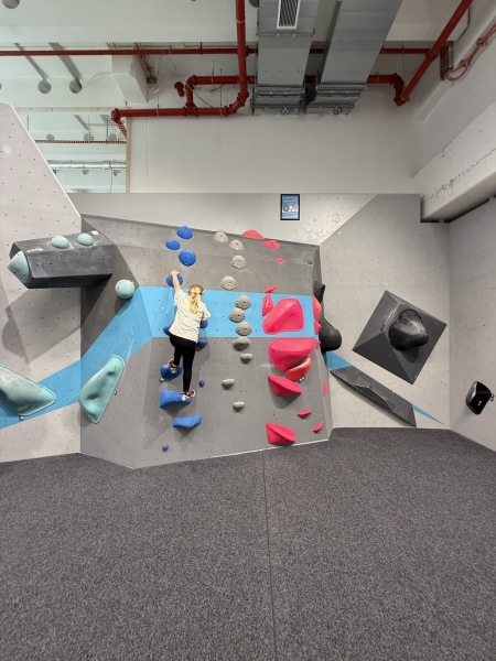 Boulderwelt Hamburg – Indoor-Kletterspaß mitten in der Stadt