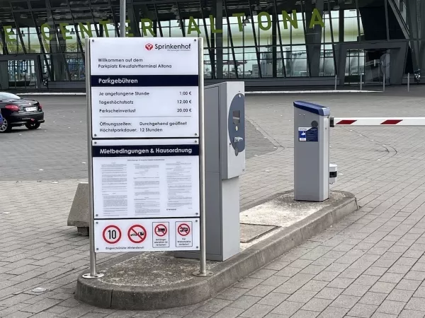 Hamburg Cruise Center Altona