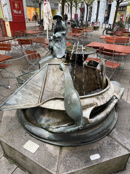 Der Brunnen von Detlef Birgfeld