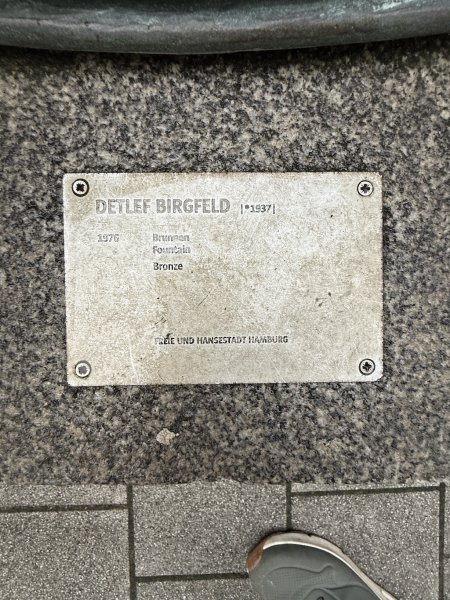 Der Brunnen von Detlef Birgfeld