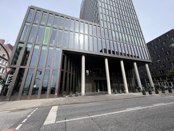 Empire Riverside Hotel