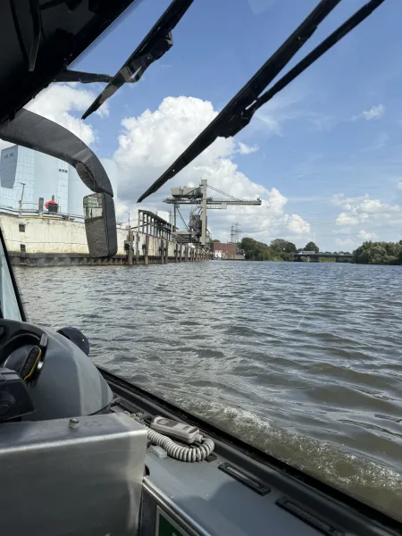 Hafencity Riverbus – Amphibische Stadtkreuzfahrt in Hamburg