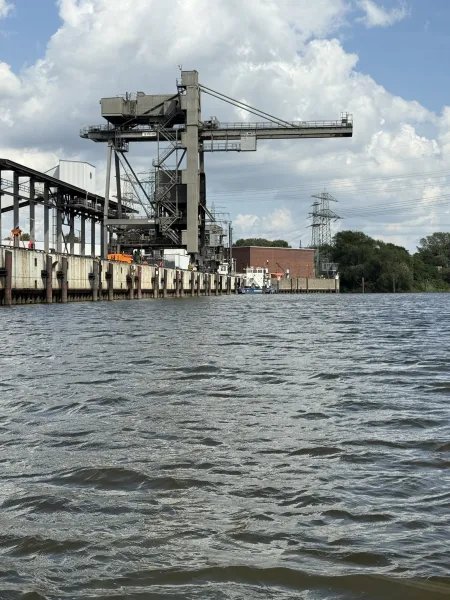 Hafencity Riverbus – Amphibische Stadtkreuzfahrt in Hamburg