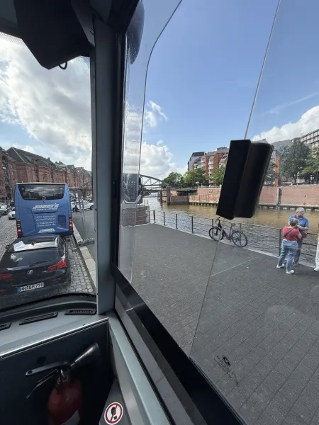 Hafencity Riverbus – Amphibische Stadtkreuzfahrt in Hamburg