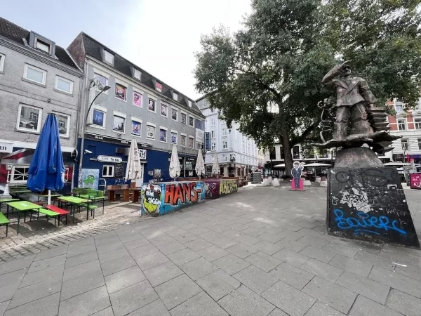 Hans-Albers-Platz