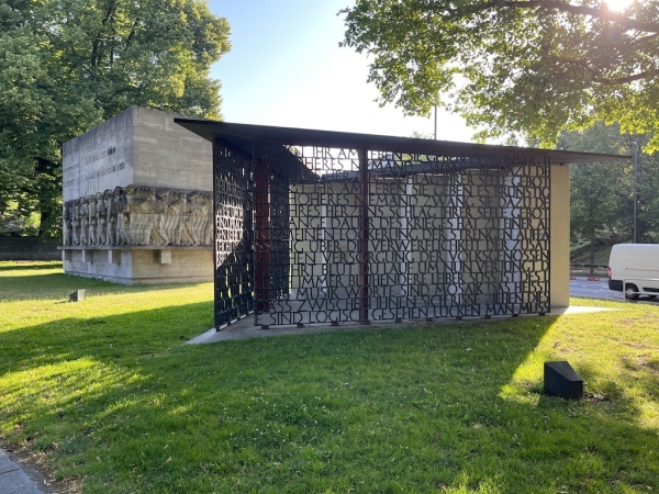 Kriegerdenkmal am Dammtordamm