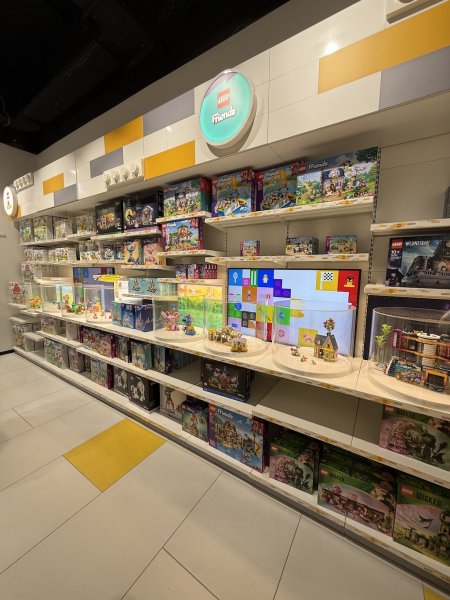 LEGO Shop im Westfield Hamburg-Überseequartier