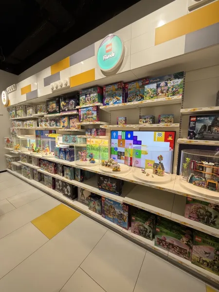 LEGO Shop im Westfield Hamburg-Überseequartier