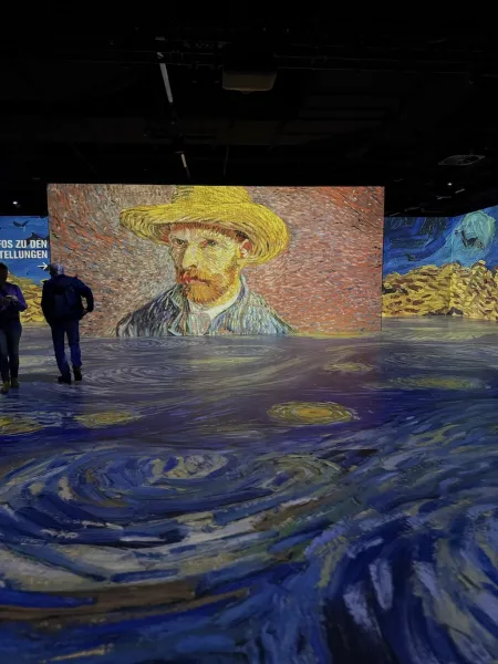 Port des Lumières: Museum für immersive Kunst in Hamburg